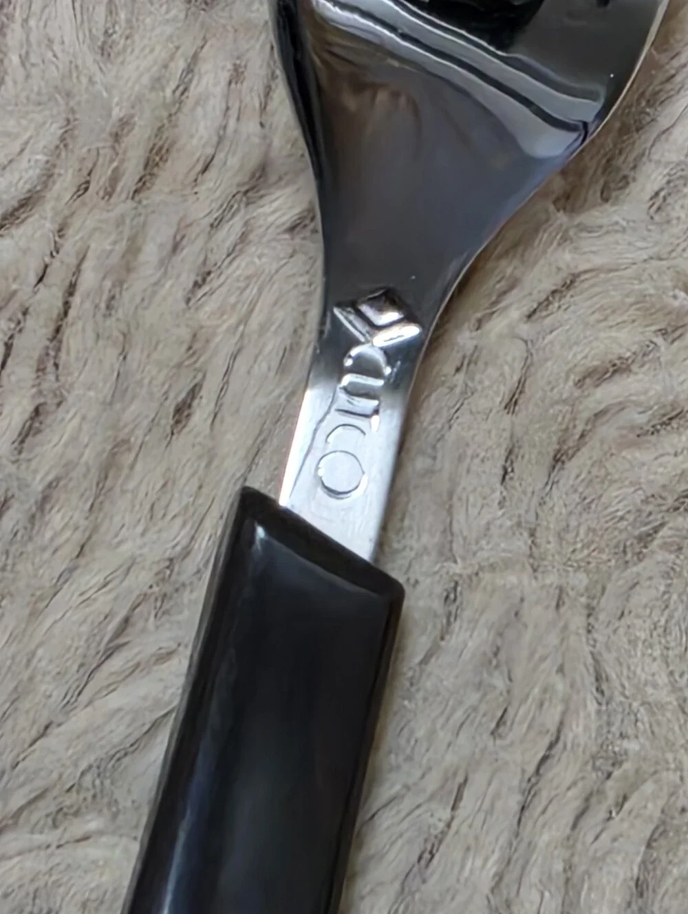 Cutco Lot Of 4 Brand New Dinner Forks Flatware, Dark Brown, Contour Handles